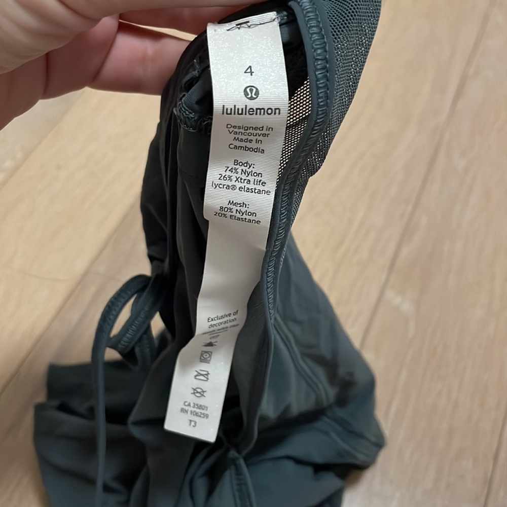 Lululemon tank - Picture 4 of 4